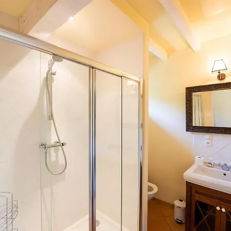 Dom wakacyjny 3 Bedroom Awesome In