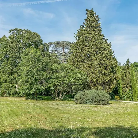 3 Bedroom Awesome In Marquefave