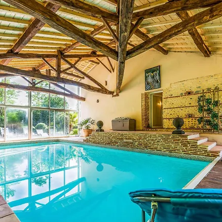 3 Bedroom Awesome In Marquefave