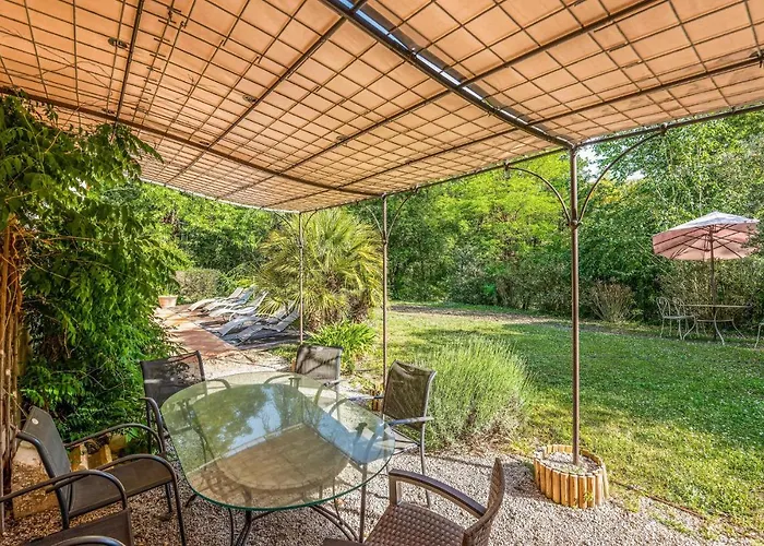 3 Bedroom Awesome In Marquefave