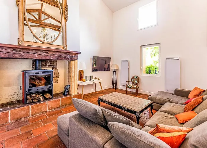 3 Bedroom Awesome In *