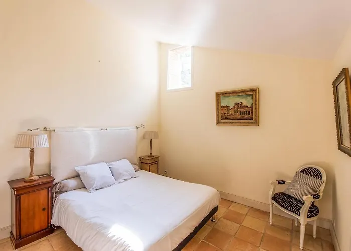 3 Bedroom Awesome In Prázdninový dům *